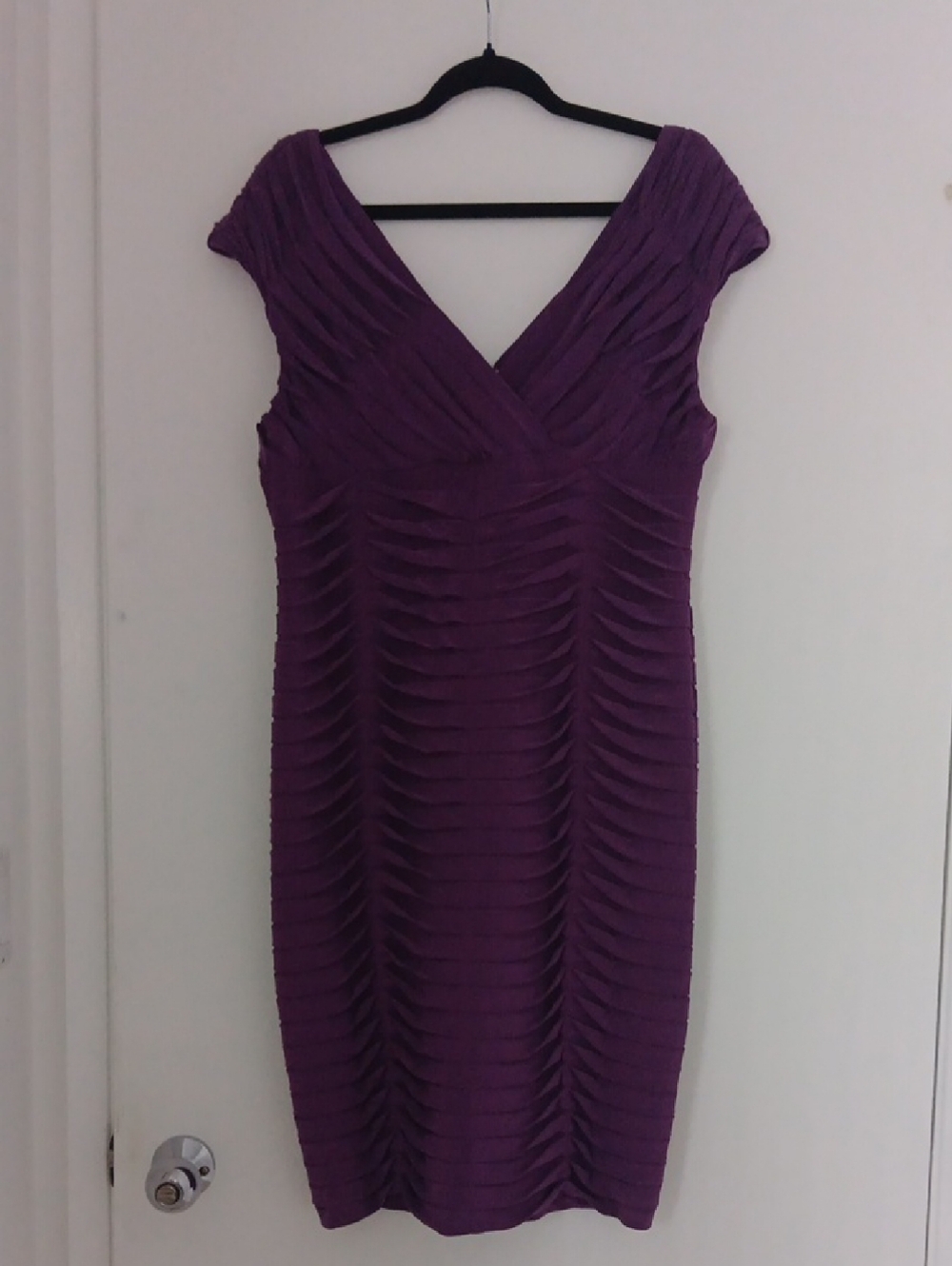Adrianna Papell Purple Ruched V-Neck Midi Dress NWOT